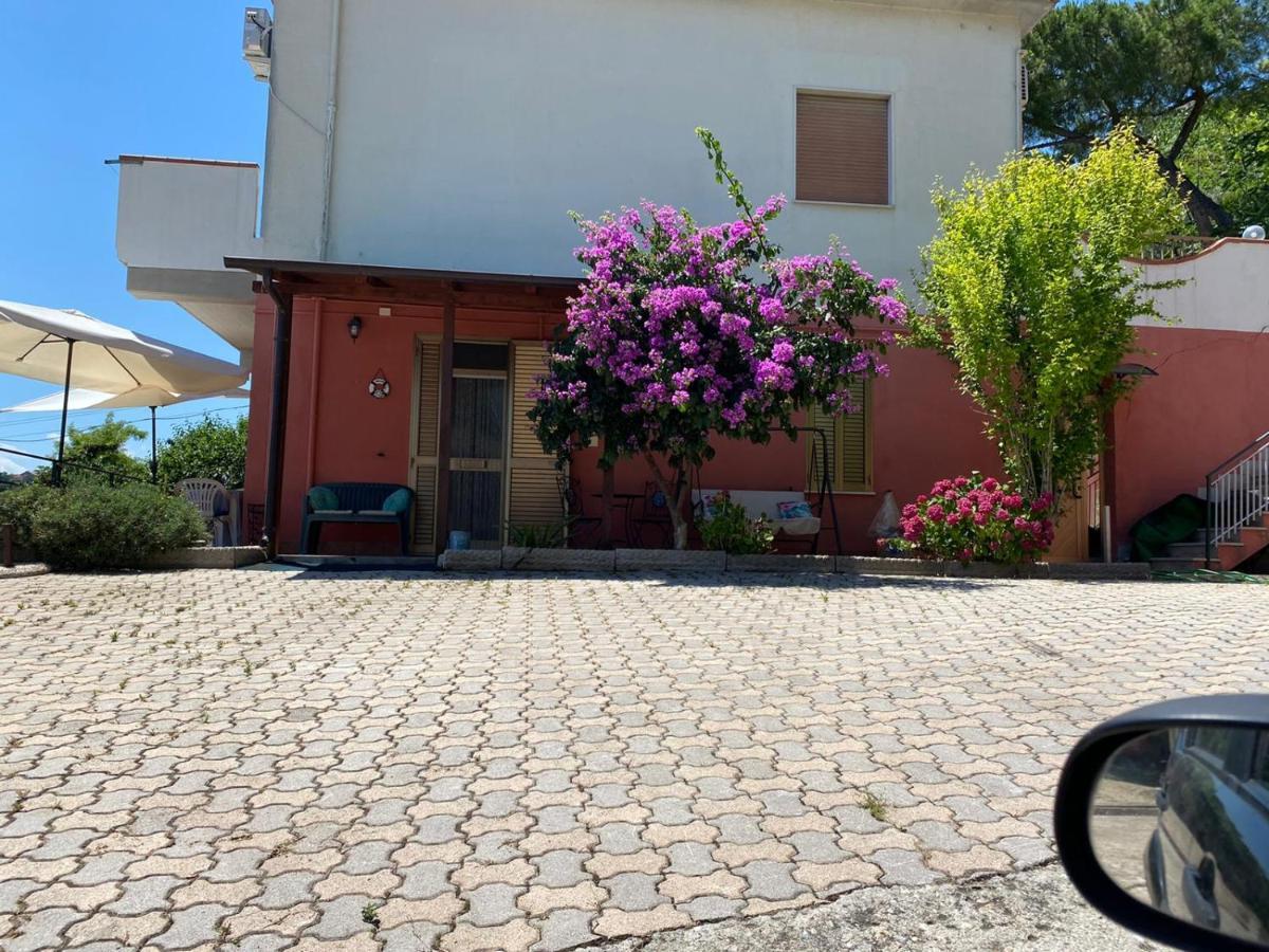 B&B Santa Lucia Silvi Paese Экстерьер фото