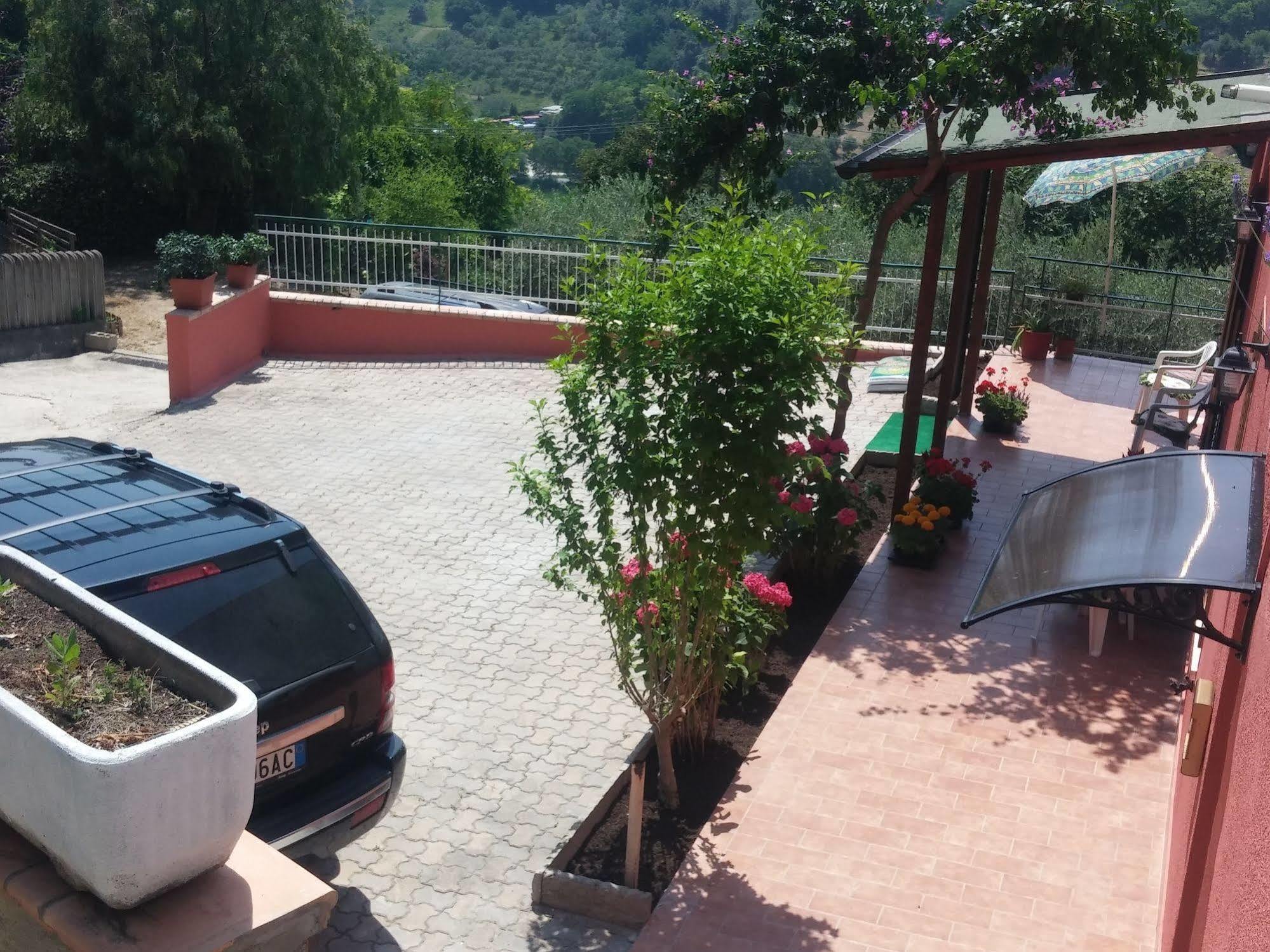 B&B Santa Lucia Silvi Paese Экстерьер фото