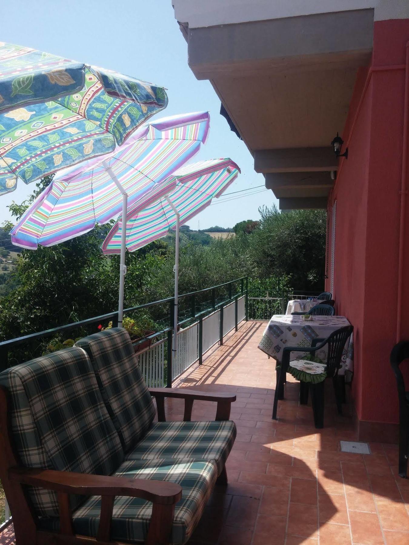 B&B Santa Lucia Silvi Paese Экстерьер фото